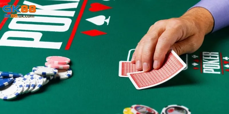 V8 Poker có quy định rõ ràng trong các loại hình giải trí